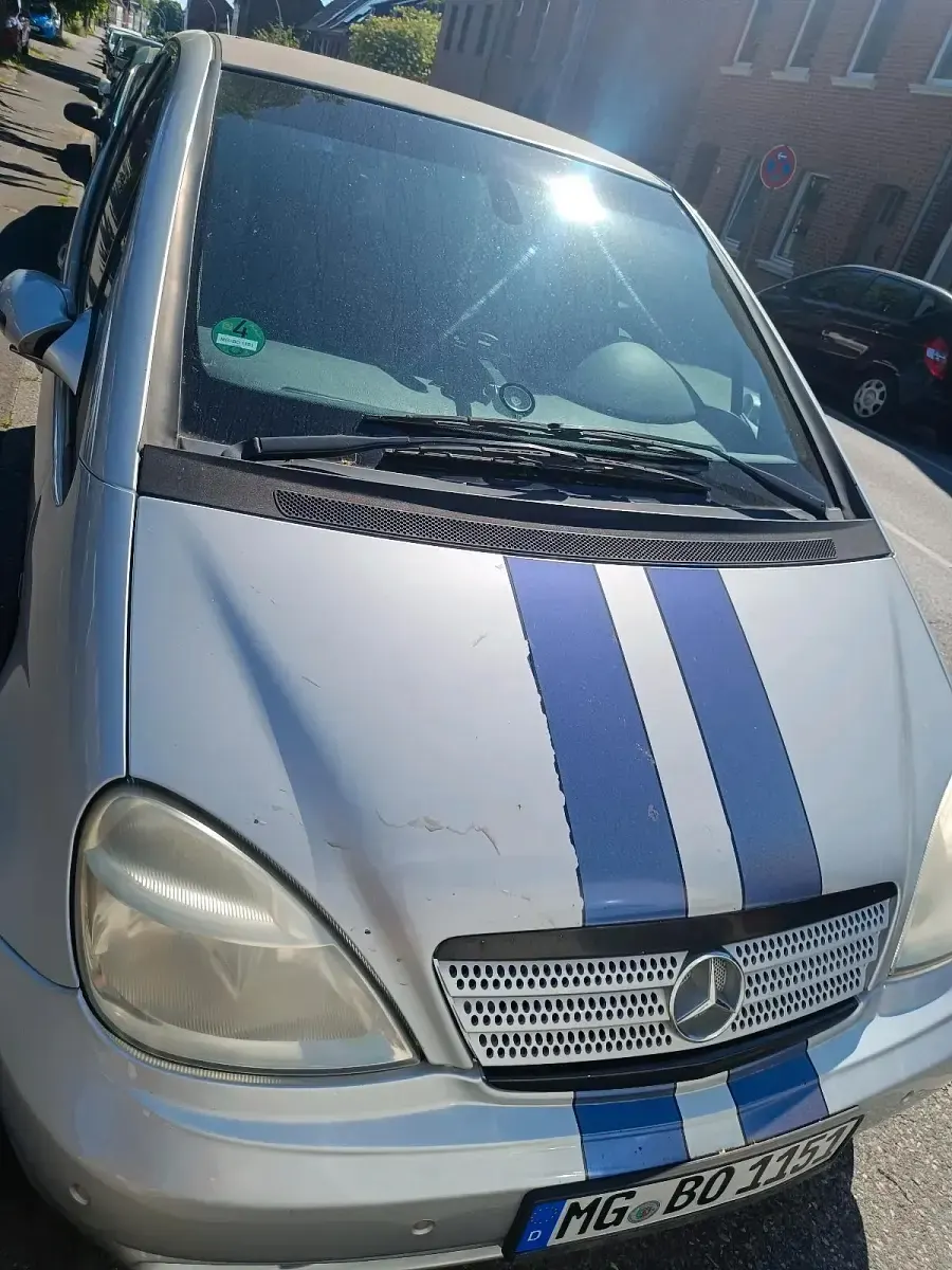 Używany Mercedes A210 140 KM (102 kW) 2003 Srebrny Sedan/Limuzyna