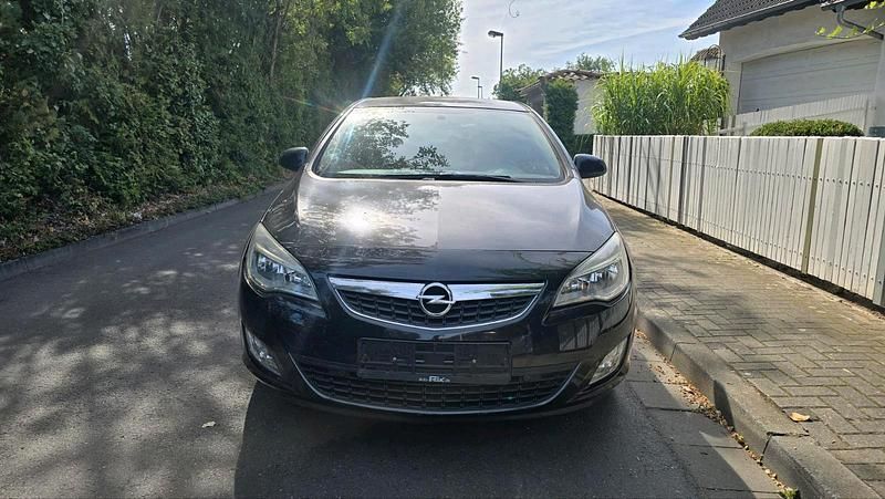 Schwarz Gebraucht 2011 Opel Astra Limousine | 3.999 € (Superpreis) - Bild 1/4