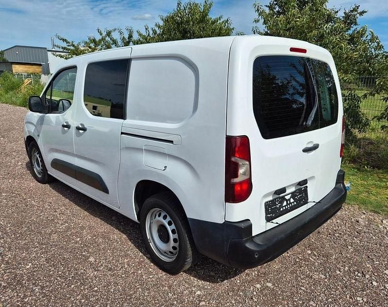 Gebraucht Peugeot Partner 102 PS (75 kW) 2020 Weiß Van / Kleinbus