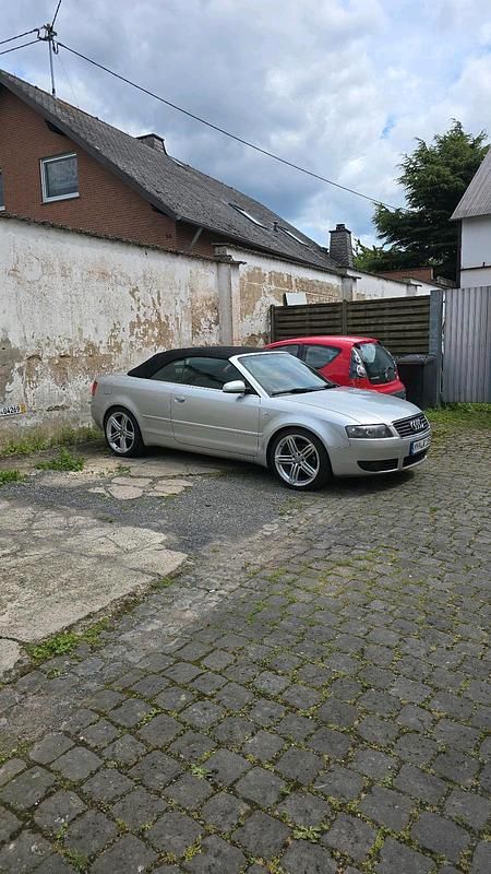 Silber Gebraucht 2002 Audi A4 Cabriolet Cabrio | 2.800 € (Superpreis) - Bild 1/4