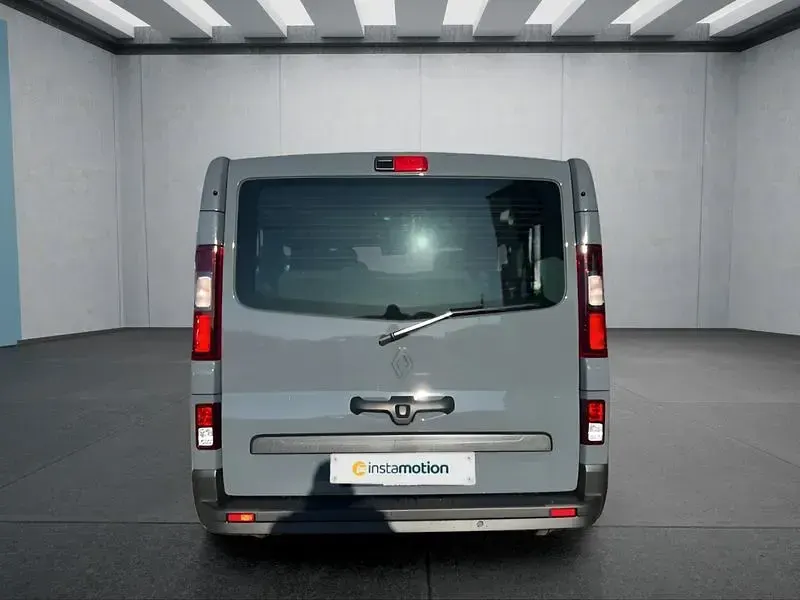 Nowe Renault Trafic 150 KM (110 kW) 2025 Szary Minivan