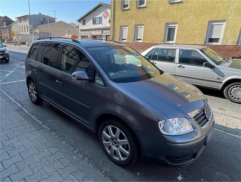 Gebraucht VW Touran 140 PS (102 kW) 2006 Grau Van / Kleinbus
