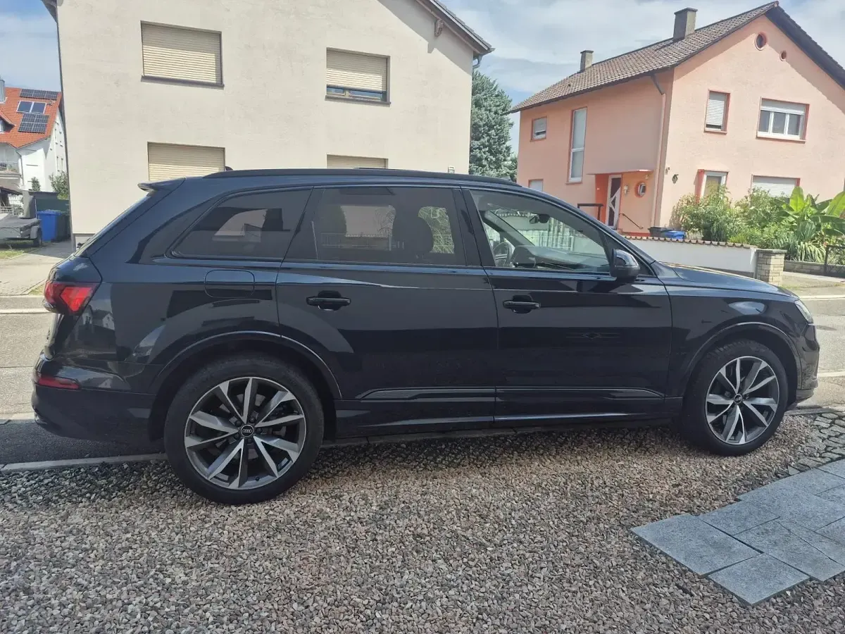 Gebraucht Audi Q7 340 PS (250 kW) 2022 Schwarz SUV