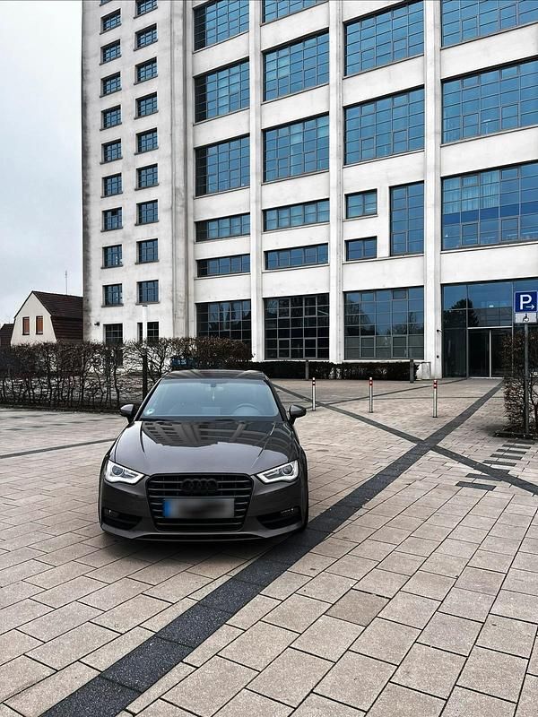 Gebraucht Audi A3 Comfort 150 PS (110 kW) 2013 Grau Limousine