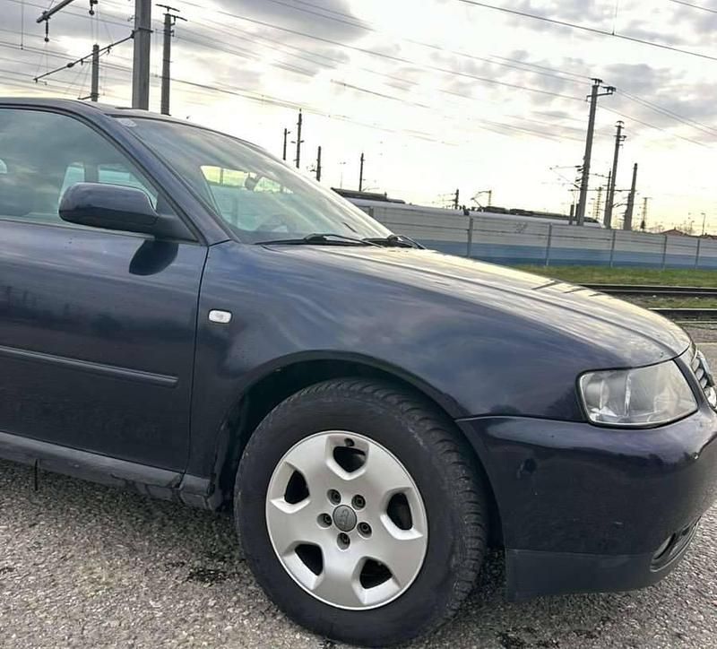 Używany Audi A3 110 KM (80 kW) 2003 Niebieski Hatchback