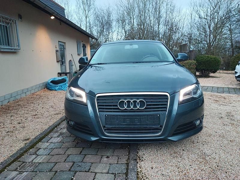 Gebraucht Audi A3 Ambiente 125 PS (91 kW) 2009 Grau Kleinwagen