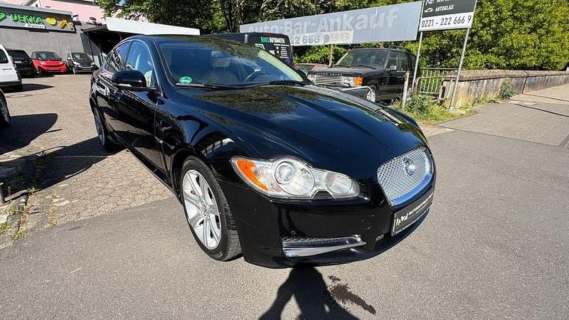 Second-hand Jaguar XF 211 CP (155 kW) 2011 Negru Berlinǎ