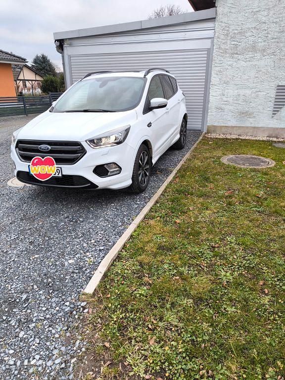 Weiß Gebraucht 2019 Ford Kuga ST-Line SUV | 15.950 € (Guter Preis) - Bild 1/4