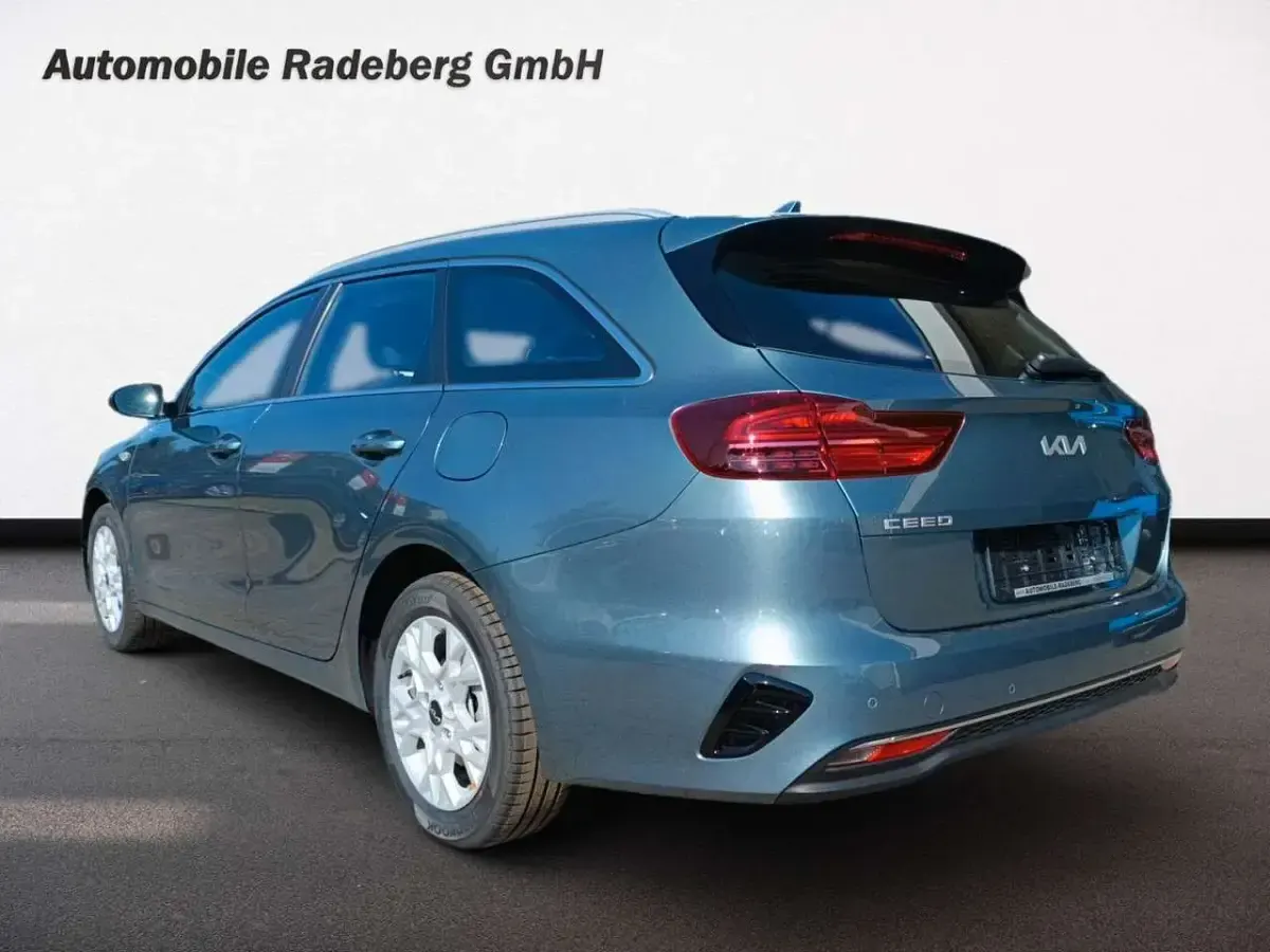 Gebraucht Kia Ceed Sportswagon 99 PS (72 kW) 2024 Yucca grau Kombi