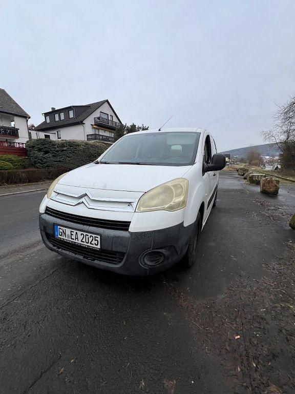 Weiß Gebraucht 2009 Citroën Berlingo Advance Van / Kleinbus | 1.500 € (Guter Preis) - Bild 1/4