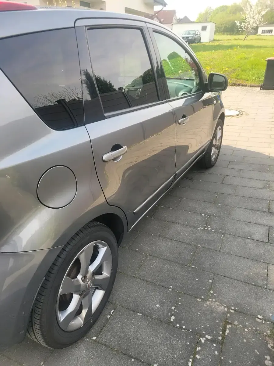 Usata Nissan Note 110 CV (80 kW) 2010 Grigio Utilitaria