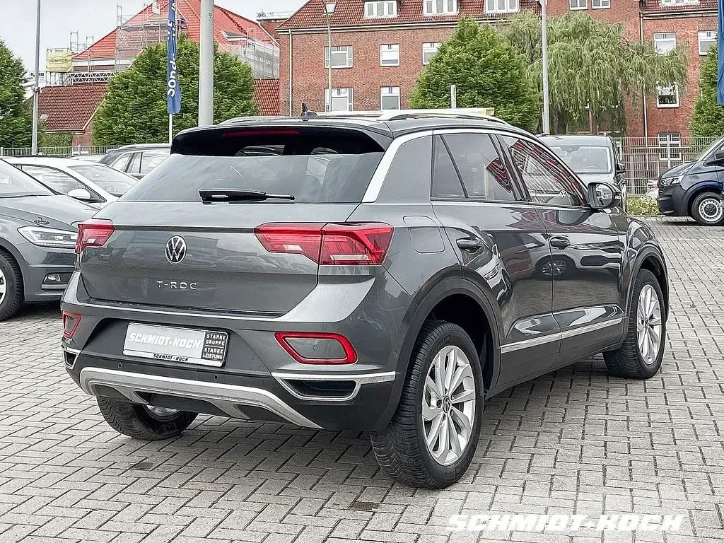 Gebraucht VW T-Roc Style 110 PS (80 kW) 2023 Grau SUV