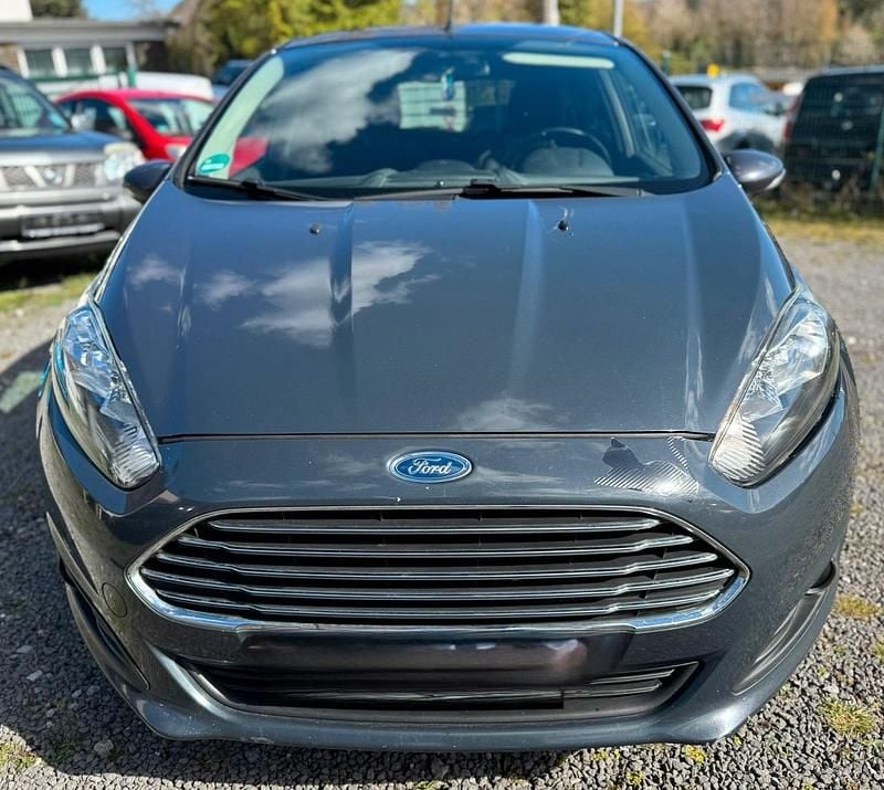 Gebraucht Ford Fiesta SYNC Edition 101 PS (74 kW) 2014 Midnight skygrau metallic Kleinwagen