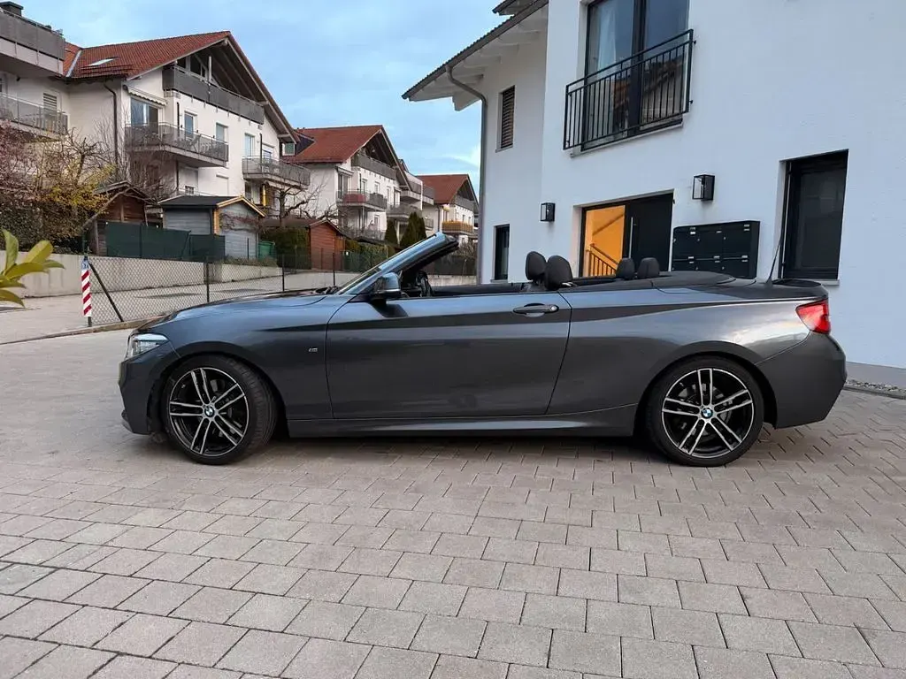Gebraucht BMW 230 M Sport 252 PS (185 kW) 2017 Grau Cabrio