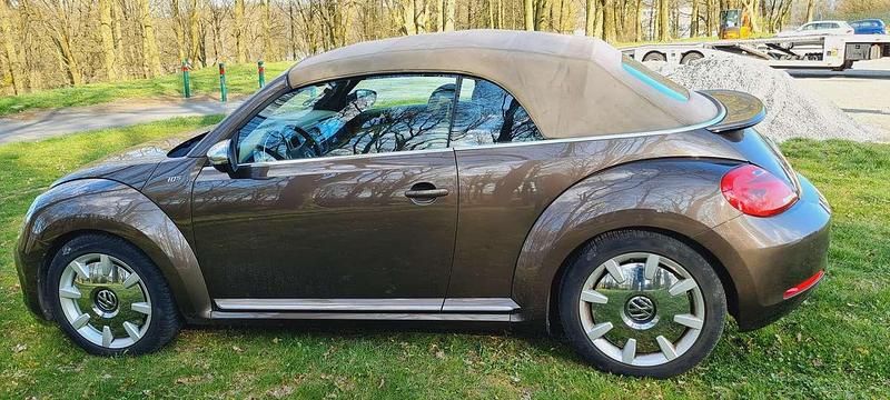 Beige Gebraucht 2012 VW Beetle Cabrio | 18.500 € (Teuer) - Bild 1/4