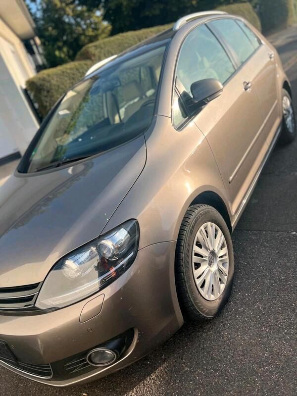 Andere außenfarben Gebraucht 2009 VW Golf Plus Cross Van / Kleinbus | 6.200 € - Bild 1/4
