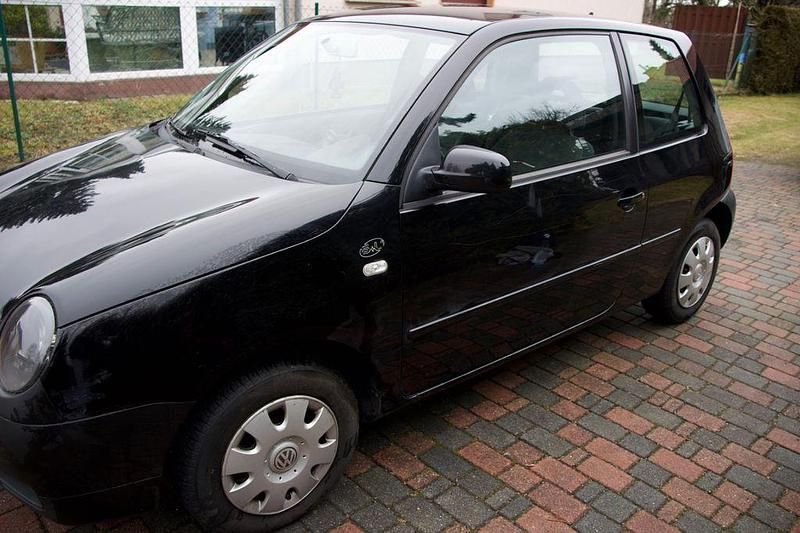 Gebraucht VW Lupo Basis 50 PS (36 kW) 2003 Schwarz Kleinwagen
