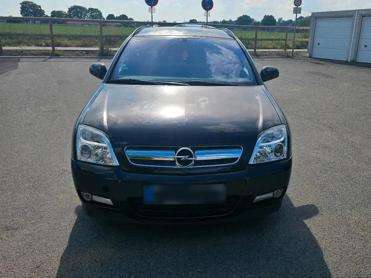 Gebraucht Opel Signum 155 PS (114 kW) 2005 Schwarz Kleinwagen