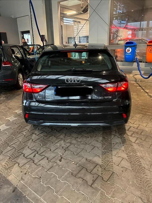 Gebraucht Audi A1 116 PS (85 kW) 2019 Schwarz SUV