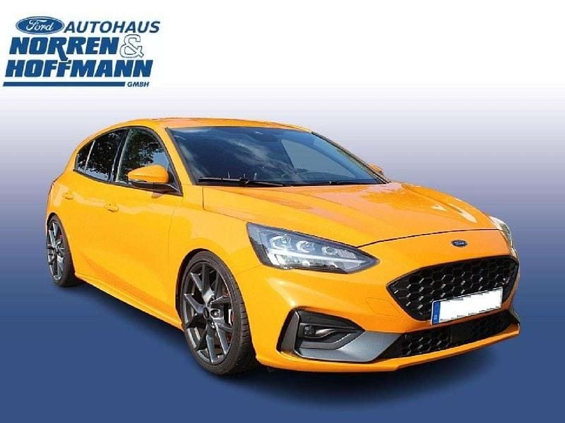 Gebraucht Ford Focus ST 280 PS (205 kW) 2020 Tropicalorange metallic Limousine