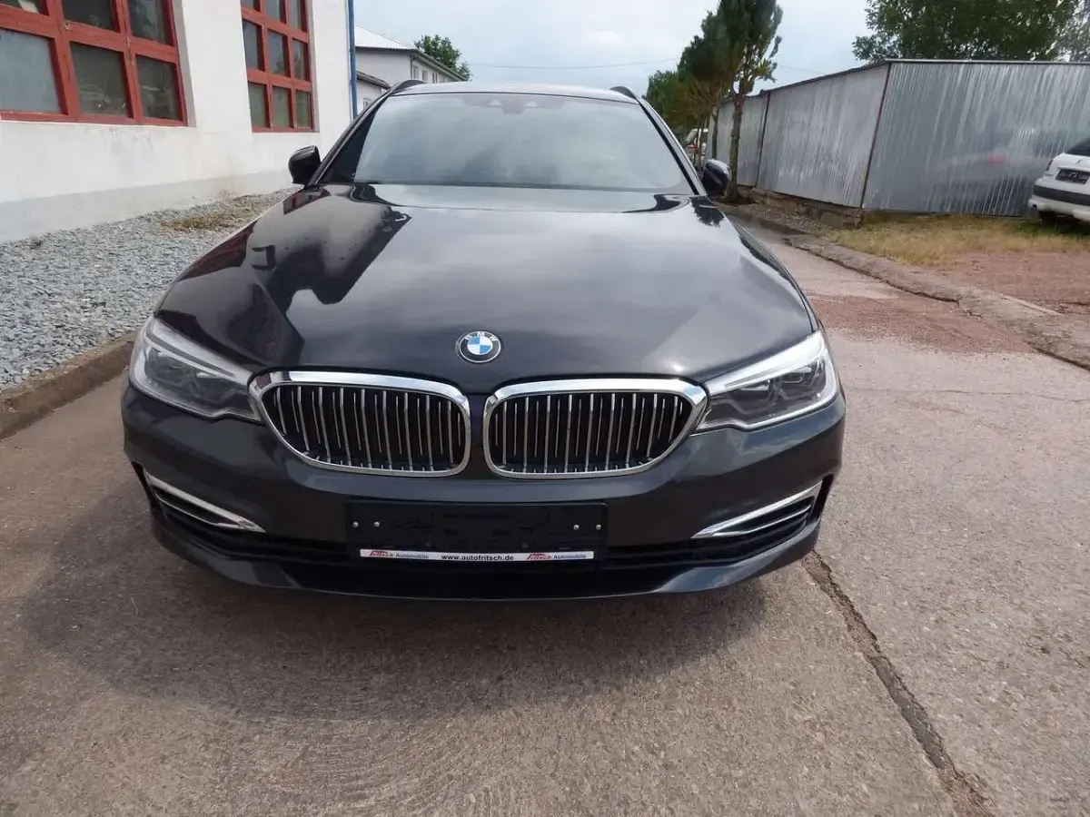 Gebraucht BMW 540 Luxury Line 320 PS (235 kW) 2018 Sophistograu Kombi