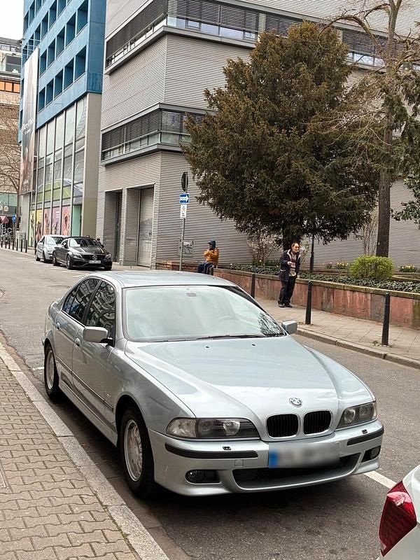 Gebraucht BMW 528 193 PS (141 kW) 1998 Silber Limousine