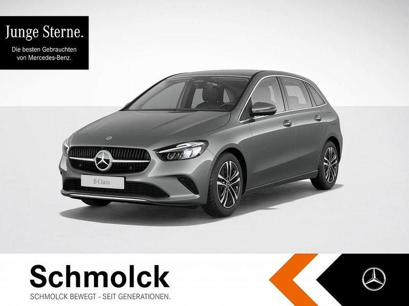 Grau Gebraucht 2024 Mercedes B200 Progressive Van / Kleinbus | 35.900 € (Etwas zu teuer) - Bild 1/4