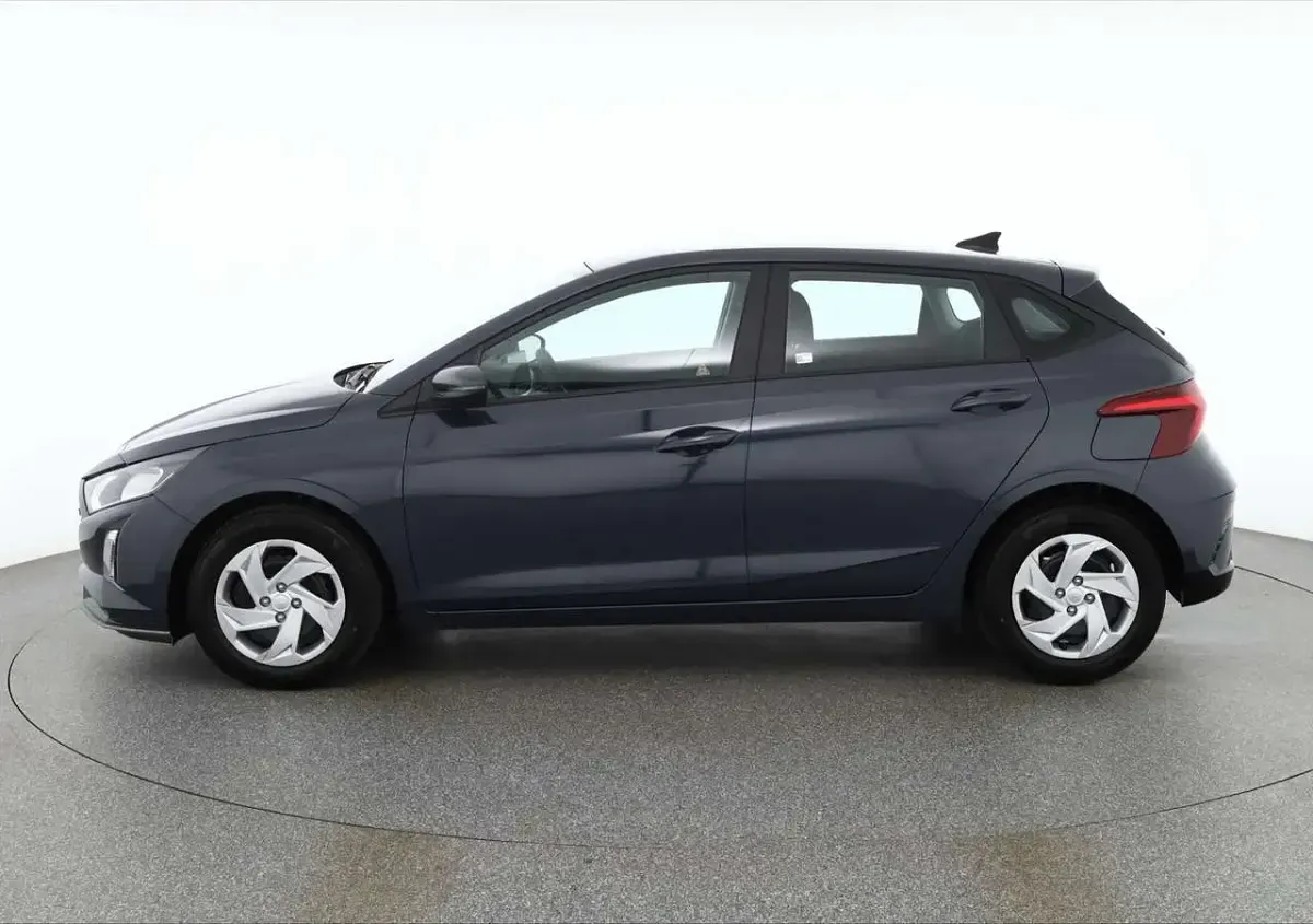 Neu Hyundai i20 90 PS (66 kW) 2026 Auroragraumet. Kleinwagen