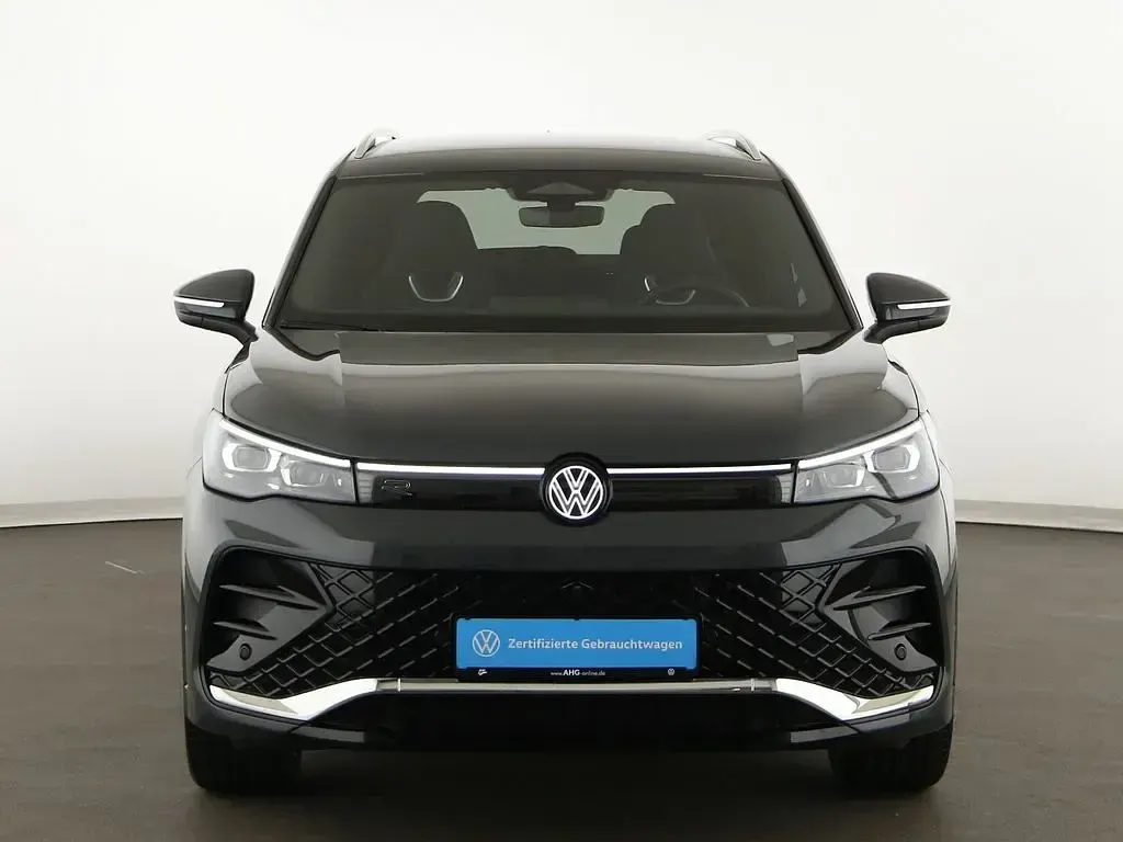 Neu VW Tiguan R-line 150 PS (110 kW) 2025 Grau SUV