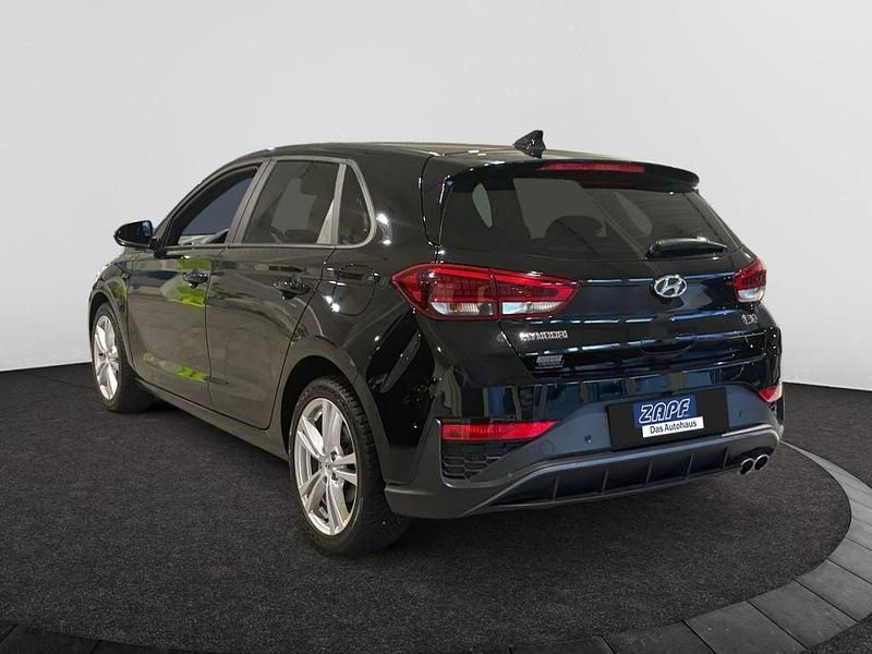 Gebraucht Hyundai i30 N Line 120 PS (88 kW) 2022 Schwarz Limousine