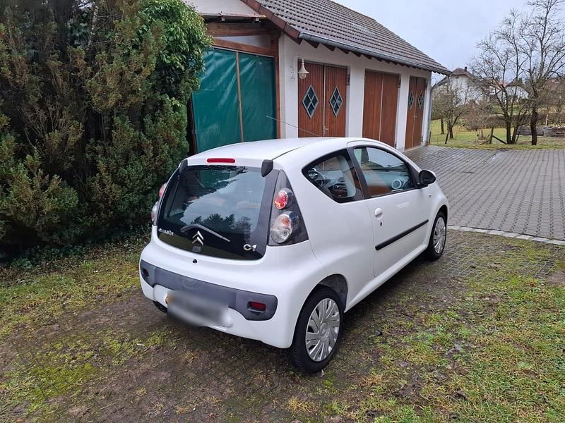 Gebraucht Citroën C1 68 PS (50 kW) 2010 Weiß Kleinwagen