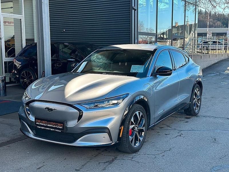Gebraucht Ford Mustang Mach-E Extended Range 258 kW (351 PS) 2021 Silber SUV