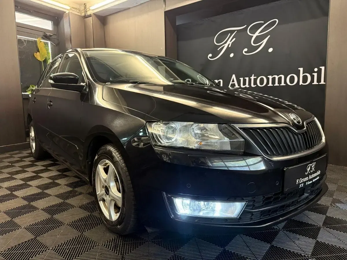 Gebraucht Skoda Rapid 90 PS (66 kW) 2016 Schwarz Kleinwagen