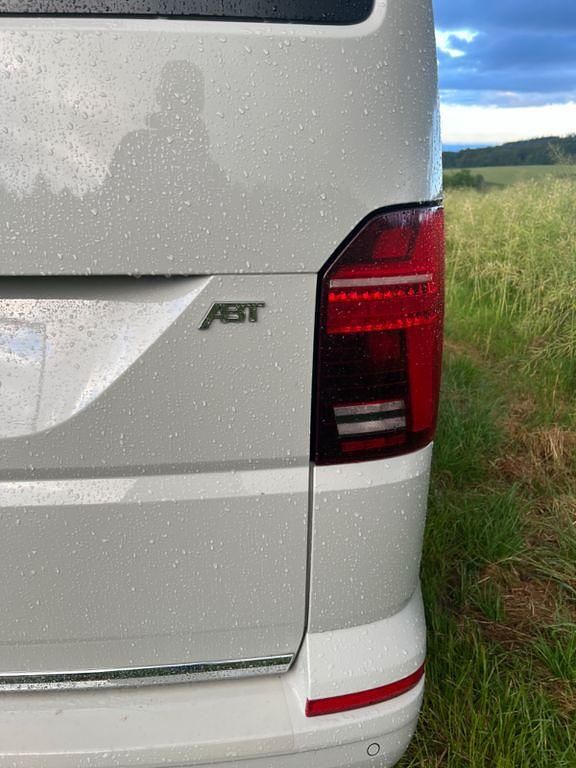 Gebraucht VW Multivan Highline 245 PS (180 kW) 2021 Grau Van