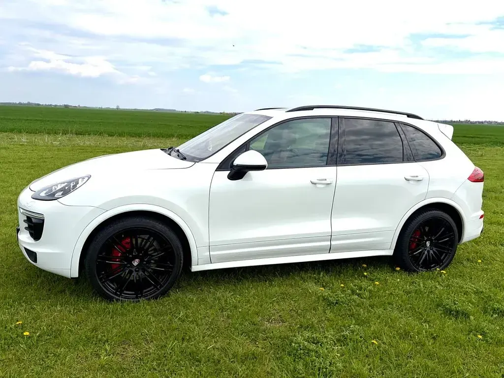 Second-hand Porsche Cayenne Sport 262 CP (192 kW) 2015 Alb SUV