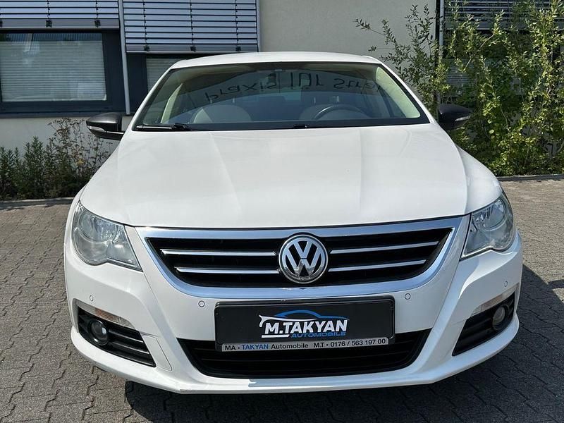 Gebraucht VW Passat Basis 140 PS (102 kW) 2011 Weiß Limousine