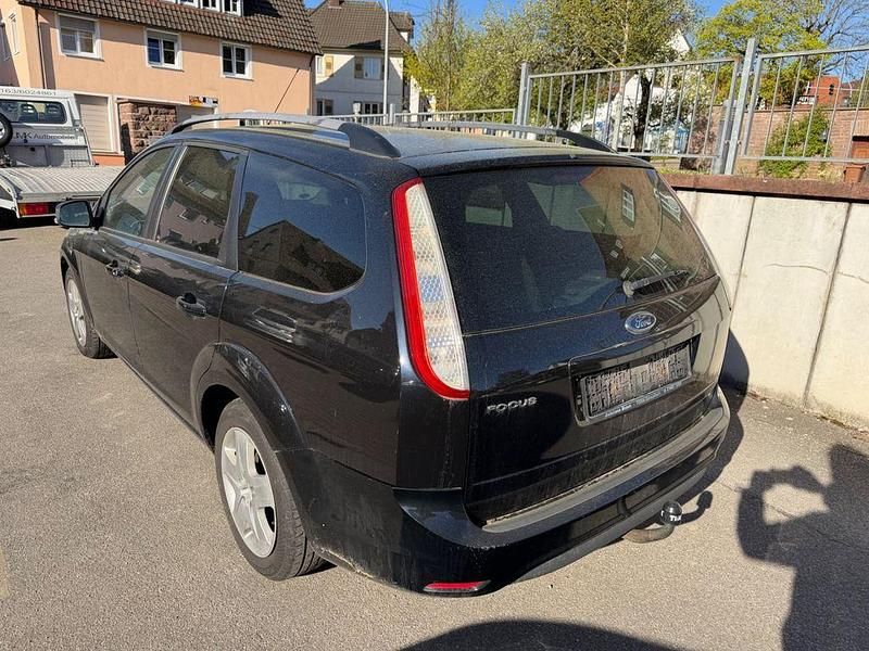 Używany Ford Focus Style 101 KM (74 kW) 2008 Czarny Sedan/Limuzyna