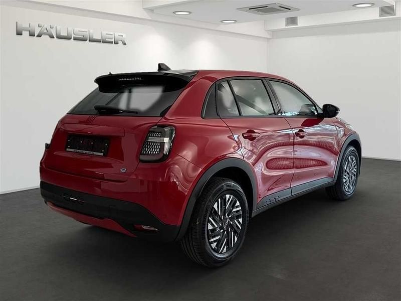 Gebraucht Fiat 600E Red 114 kW (156 PS) 2024 Rot Limousine