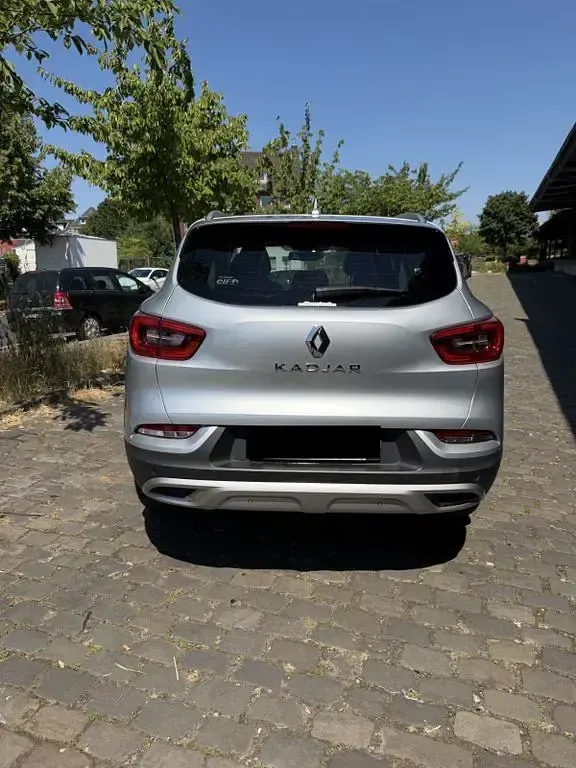 Gebraucht Renault Kadjar LIMITED 140 PS (102 kW) 2019 Grau SUV