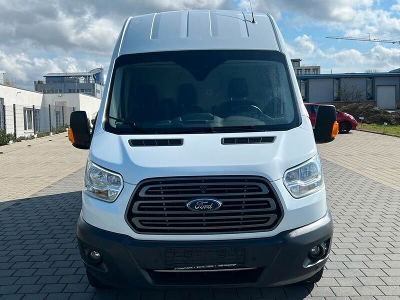 Gebraucht Ford Transit Trend 131 PS (96 kW) 2019 Weiß Limousine