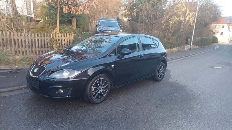 Gebraucht Seat Leon Style 125 PS (91 kW) 2010 Schwarz Kleinwagen