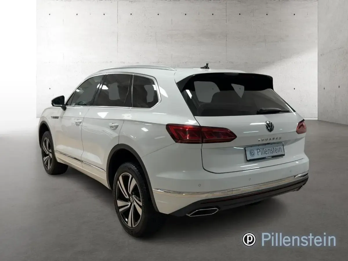 Gebraucht VW Touareg Elegance 286 PS (210 kW) 2022 Weiß SUV