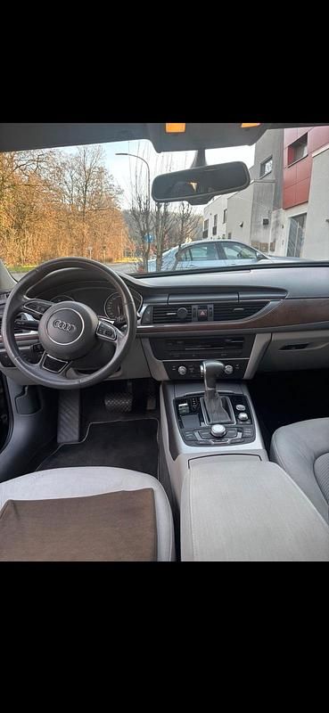 Gebraucht Audi A6 177 PS (130 kW) 2012 Schwarz Kombi