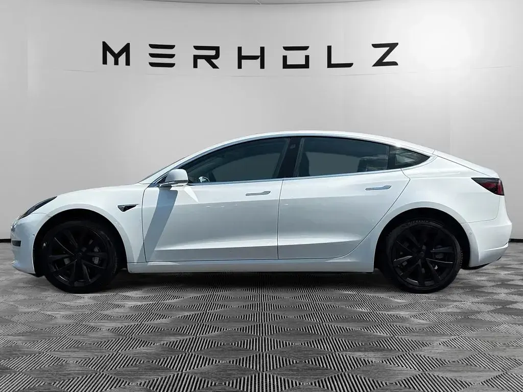 Gebraucht Tesla Model 3 Standard Range Plus 225 kW (306 PS) 2020 Weiß Limousine