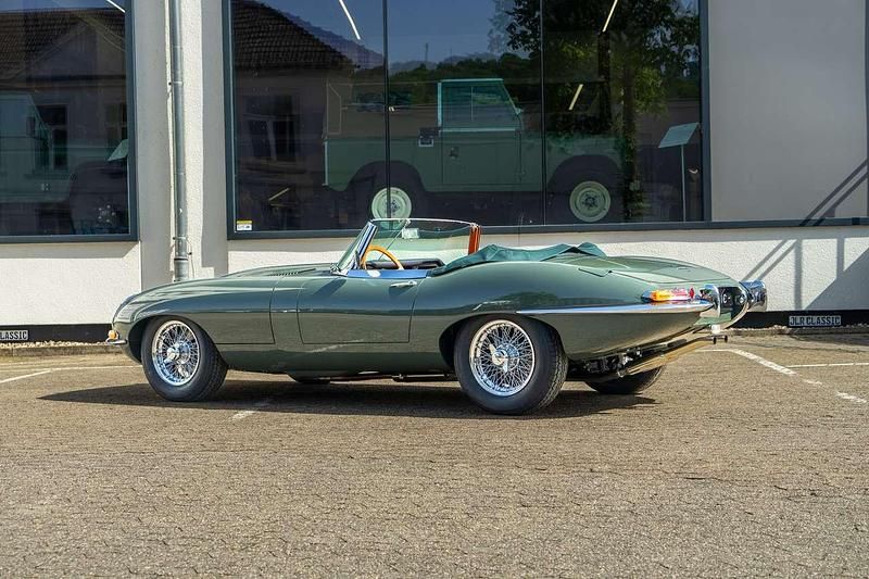 Gebraucht Jaguar E-Type 269 PS (197 kW) 1967 Grün Cabrio