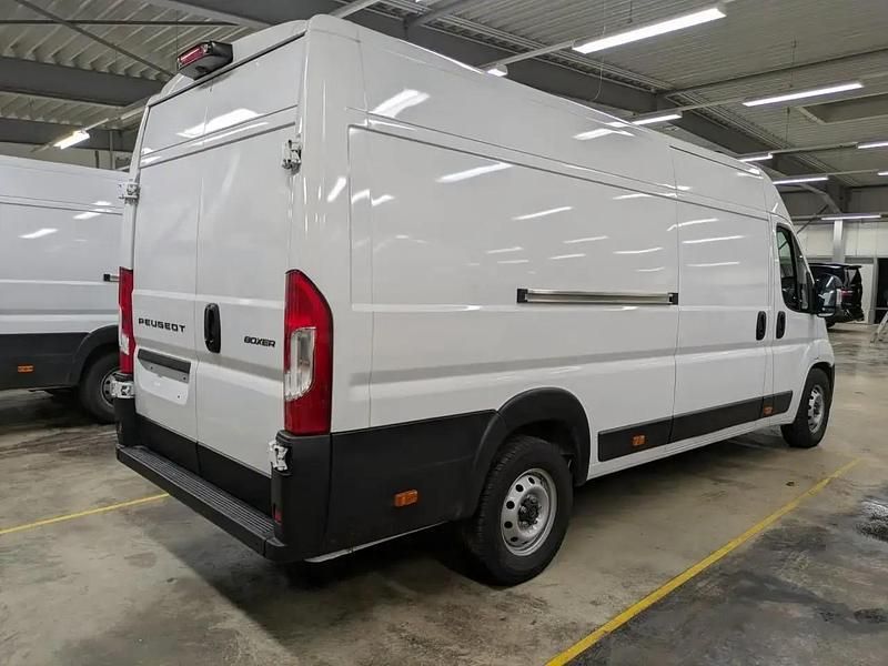 Gebraucht Peugeot Boxer 179 PS (131 kW) 2025 Weiß Van
