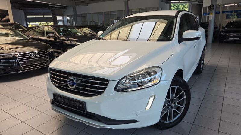 Weiß Gebraucht 2014 Volvo XC60 SUV | 15.800 € (Superpreis) - Bild 1/4