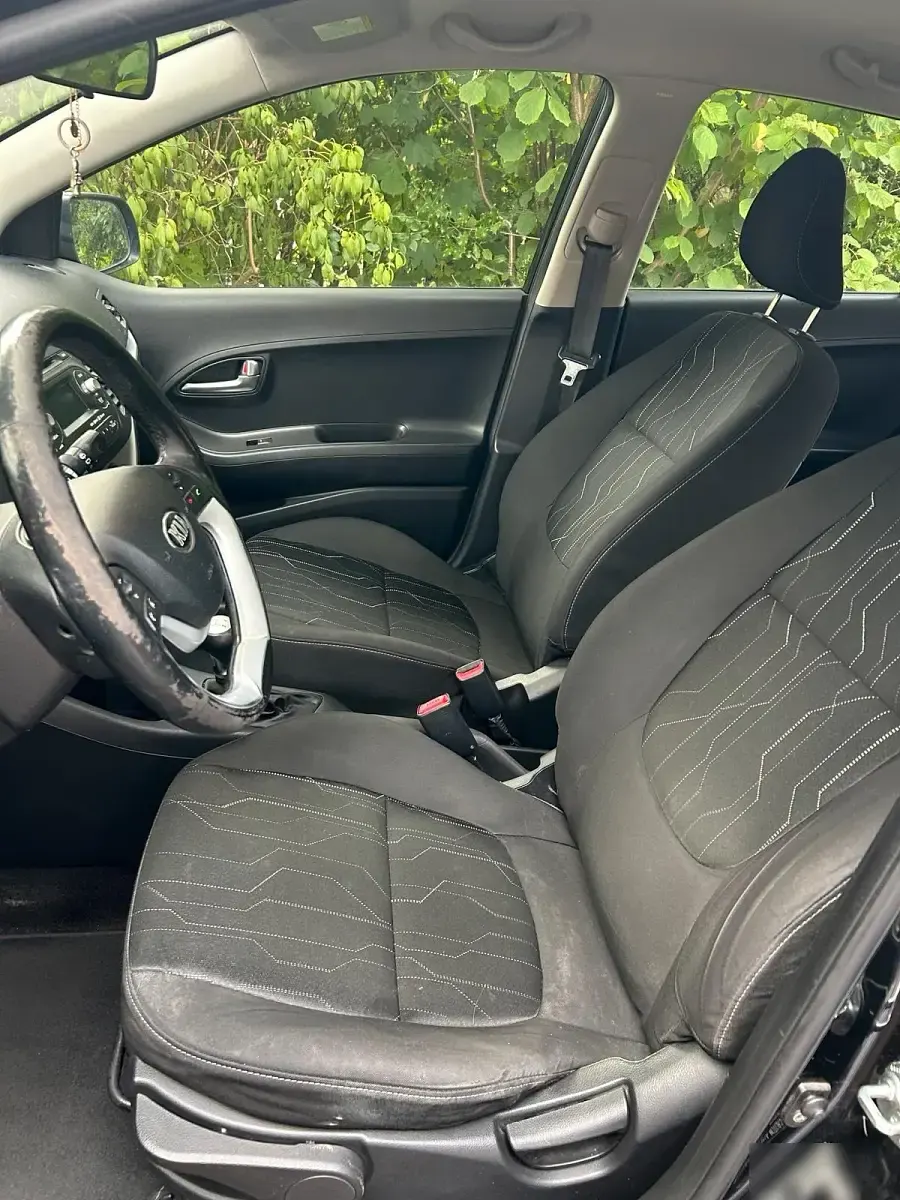 Gebraucht Kia Picanto 69 PS (50 kW) 2013 Schwarz Kleinwagen