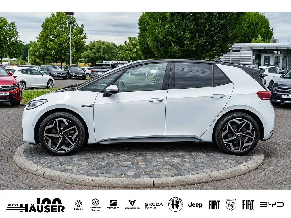Gebraucht VW ID.3 Pro Performance 150 kW (204 PS) 2023 Gletscherweiß metallic schwarz Kleinwagen