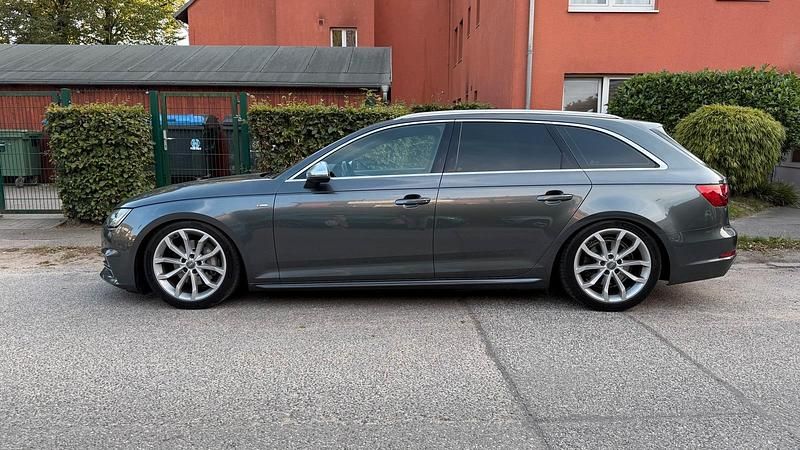 Gebraucht Audi A4 S-Line 218 PS (160 kW) 2017 Grau Kombi